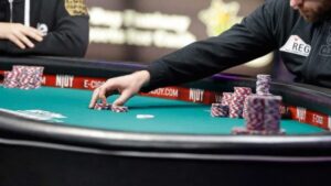 Donk Bet Poker là gì? 3 Trường hợp nên áp dụng chiến lược này