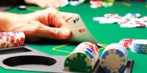 Luật poker 2 lá một cách đơn giản và chi tiết nhất cho người mới