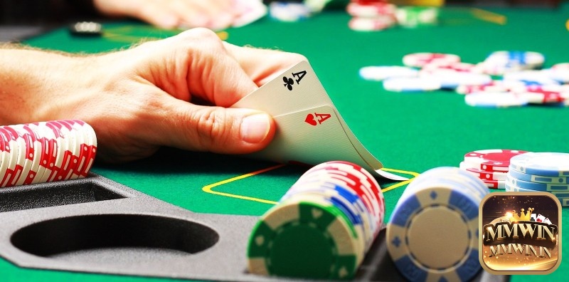 Dễ dàng đoán bài đối thủ qua các vòng chia bài Poker