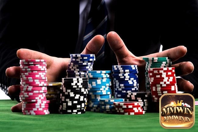 Khi sử dụng Hack game ong trum poker cần lưu ý những gi?