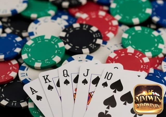 Thứ tự bài poker có bộ bài lớn nhất là thùng phá sảnh