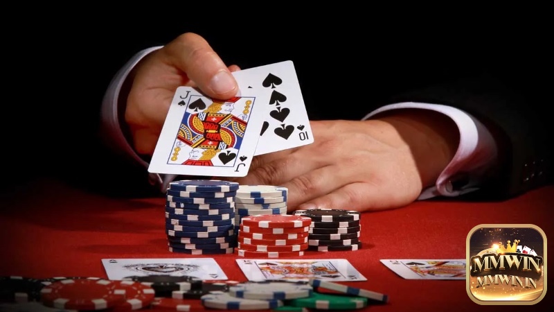 Mô phỏng bàn chơi Texas Hold'em với các vị trí người chơi, dealer, bài tẩy và bài chung