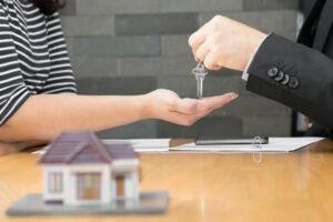 Mơ thấy mua nhà đánh số gì giúp đề thủ trúng lớn?