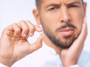 Giải mã giấc mơ thấy mình tự nhổ răng và con số may mắn