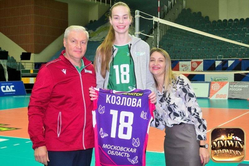 Valeria Kozlova nổi bật trong nhóm nữ cầu thủ sở hữu chiều cao vượt trội