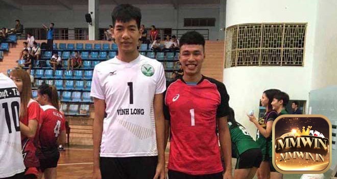 Nguyễn Duy Khánh gây chú ý mạnh với chiều cao lên tới 2,16 m